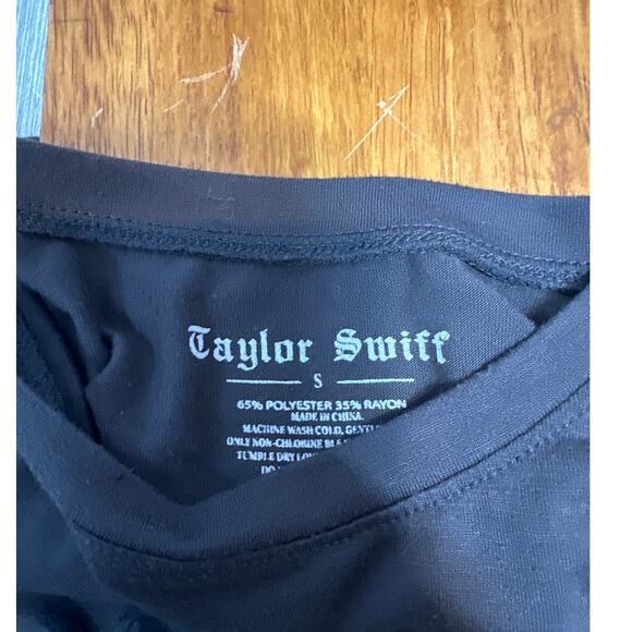 TAYLOR SWIFT Reputation Tour Snake Tank Top Small Dark Gray Crewneck - Picture 2 of 4